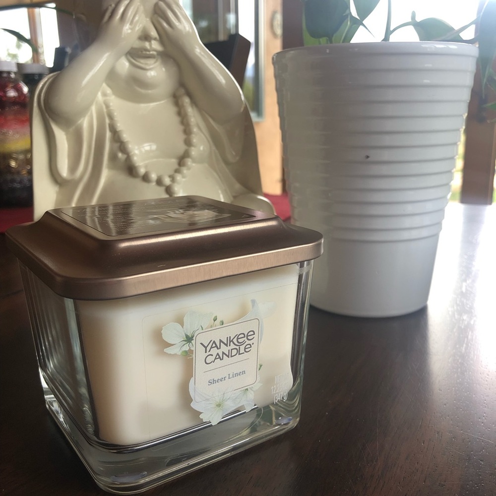 Authentic Yankee Candle - Sheer Linen - Picture 6 of 6